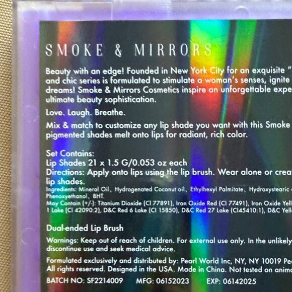 Smoke & Mirrors Lipstick Palette - Vibrant Shades - Picture 6 of 7